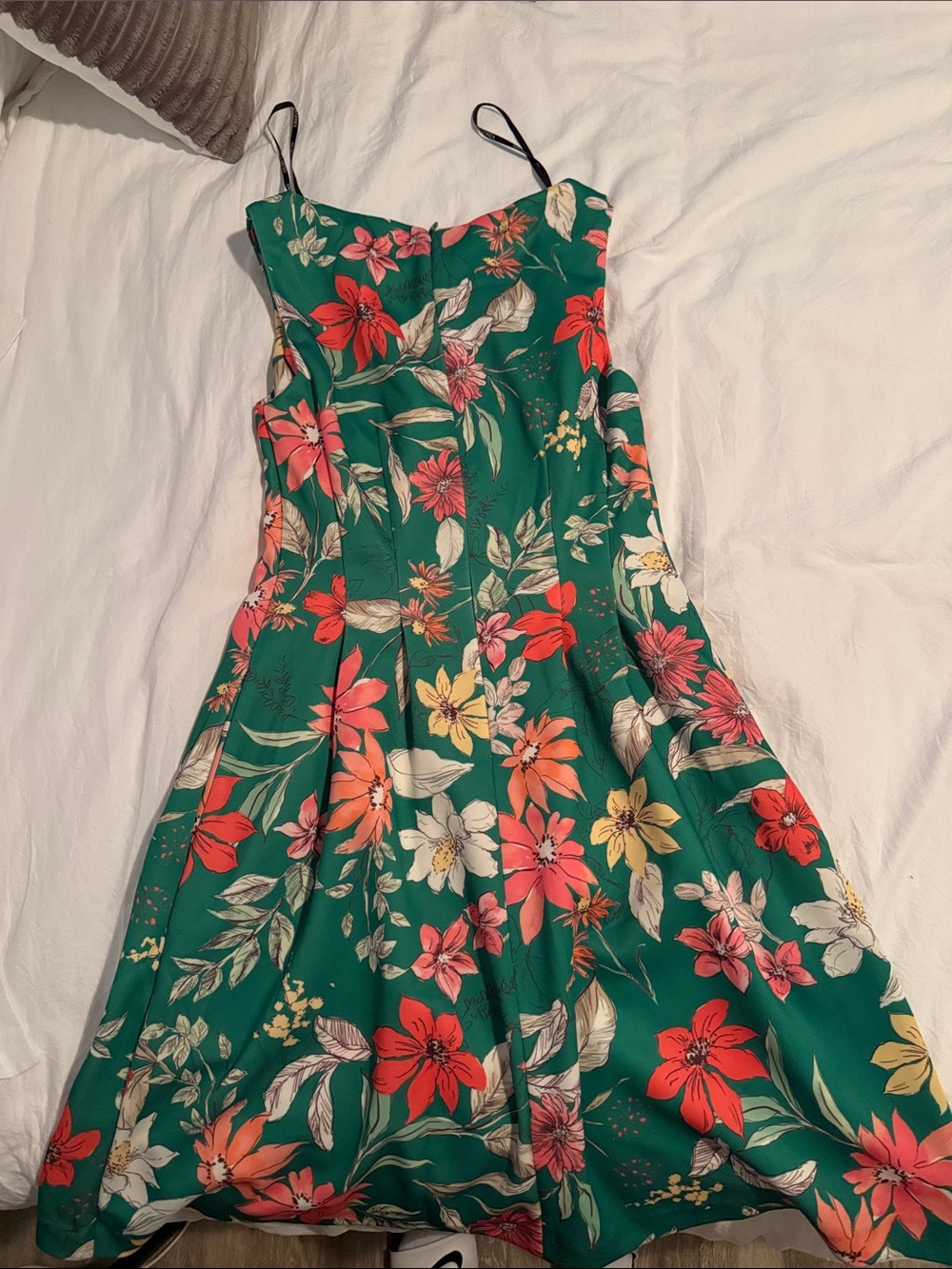 Vince Camuto Green Floral Midi Dress - Picture 2 of 3